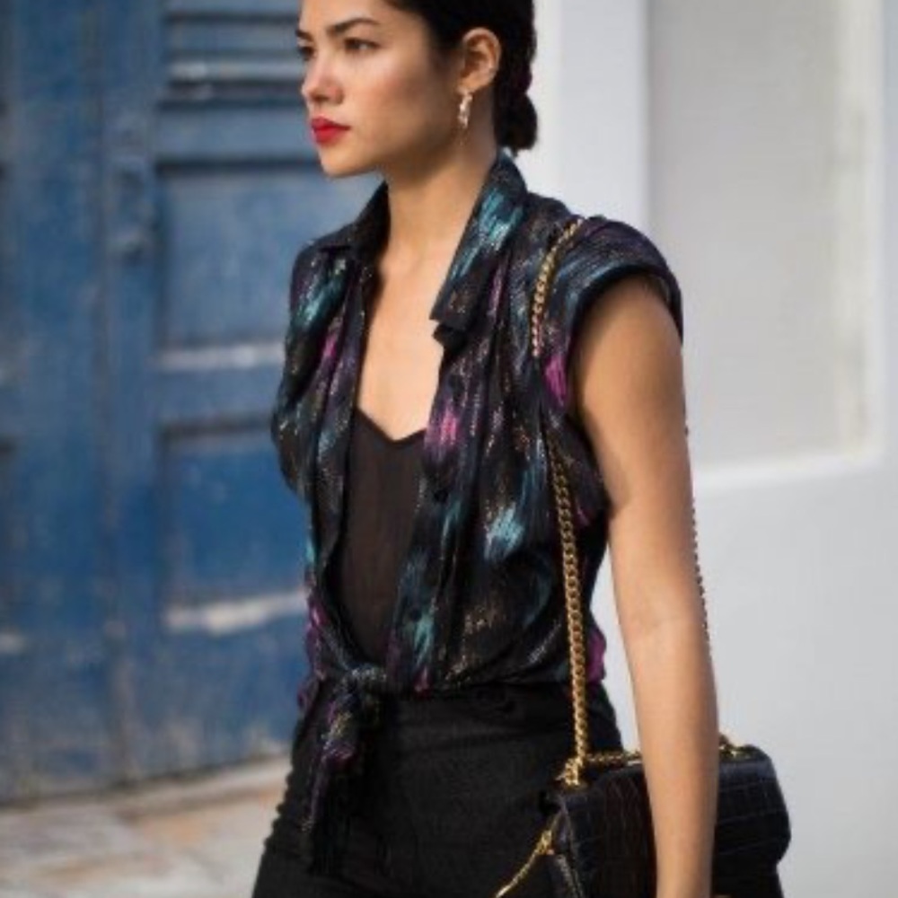 The KOOPLES Sleeveless shirt with epaulettes, embroidered with an Ikat print